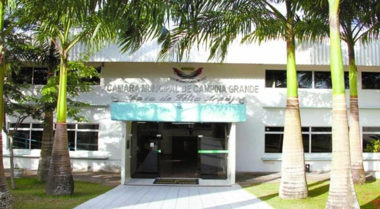 Isso é uma vergonha: vereadores de Campina querem destinar 4 milhões para hospital que não funciona