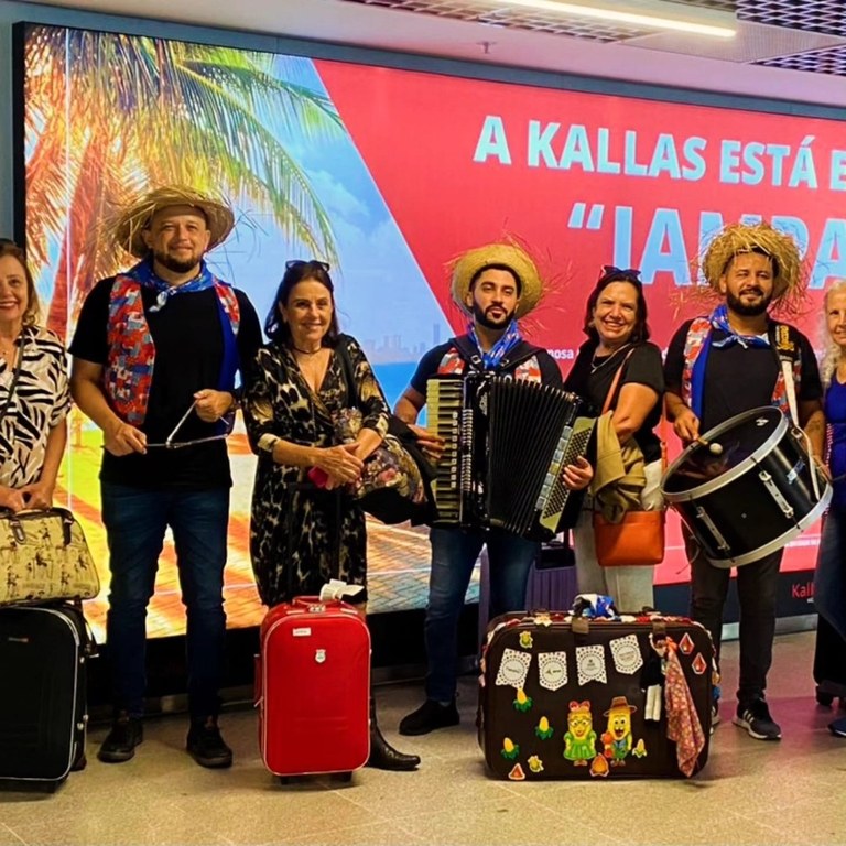 Forró pé de serra anima chegada de turistas nos aeroportos de João Pessoa e Campina Grande