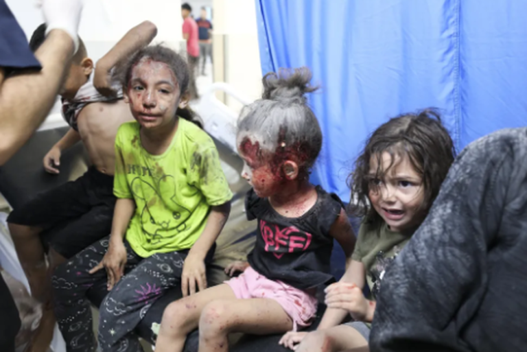 Bombardeios de Israel deixam 340 mil desabrigados e mais de 1,4 mil mortos em Gaza; metade são mulheres e crianças