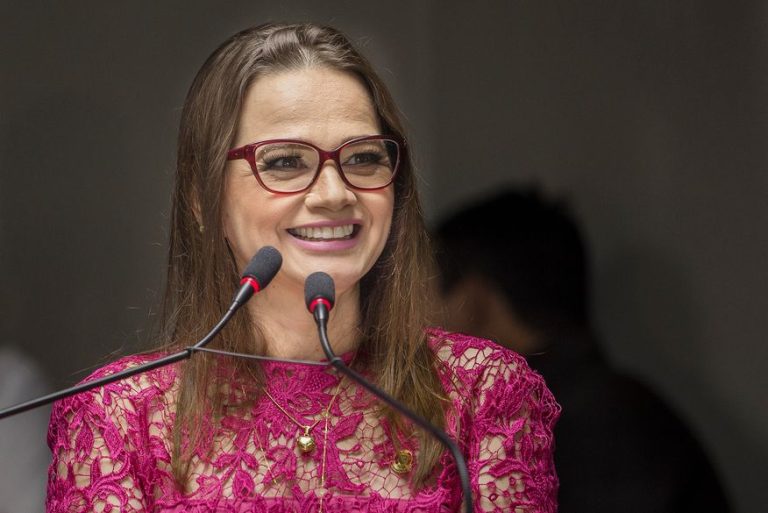 Vereadora Ivonete Ludgério justifica faltas a sessões na camara de vereadores em Campina Grande