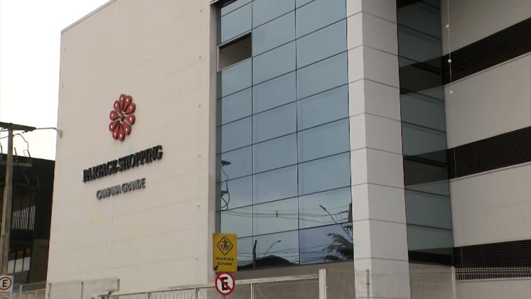 Entrada do shopping partage é interditada pelo Corpo de Bombeiros após morte de mulher