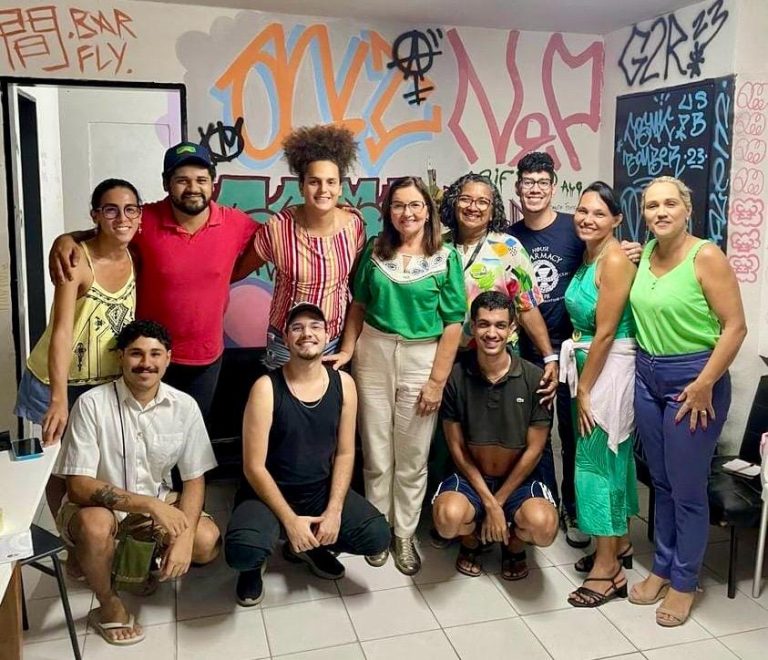 DCE declara apoio à candidatura de Terezinha e Mônica para eleições na UFPB