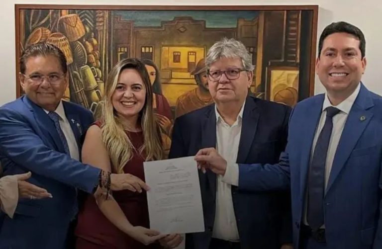 Ministério Público de Contas pede suspensão de posse de Alanna Galdino no TCE-PB