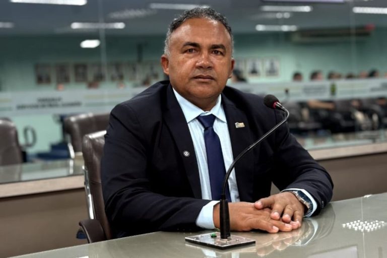 Projeto proíbe abordagem de flanelinhas em semáforos de CG sem autorização de condutor