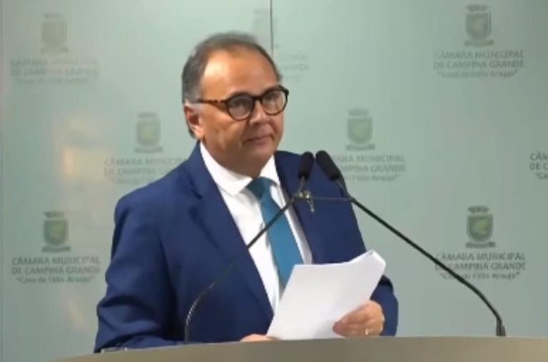 Ludgério chama Virgolino de “frouxo” durante sessão itinerante em Campina