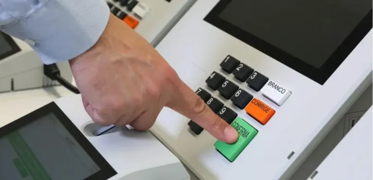 TSE aprova restrições para uso de Inteligência Artificial nas eleições 2026