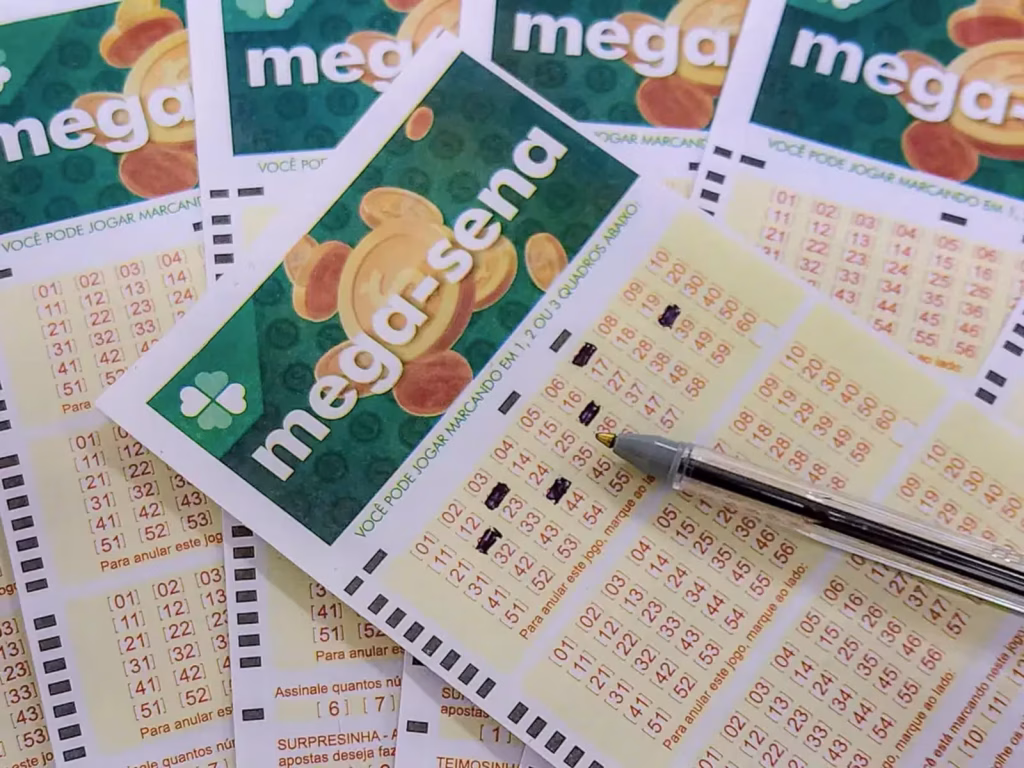 Mega-Sena acumula e poderá pagar R$ 7 milhões no sábado; veja os números