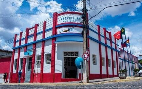Justiça impede pagamentos de shows até que prefeitura da PB quite salários de servidores