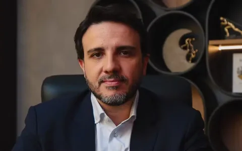 Partido Missão faz convenção e oficializa candidatura de Renan Santos a presidente