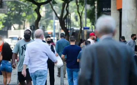 Para grande parte dos brasileiros, é fundamental que candidato acredite em Deus