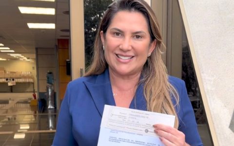 API e Amidi repudiam ataques de prefeita de Cajazeiras contra jornalistas e veículos