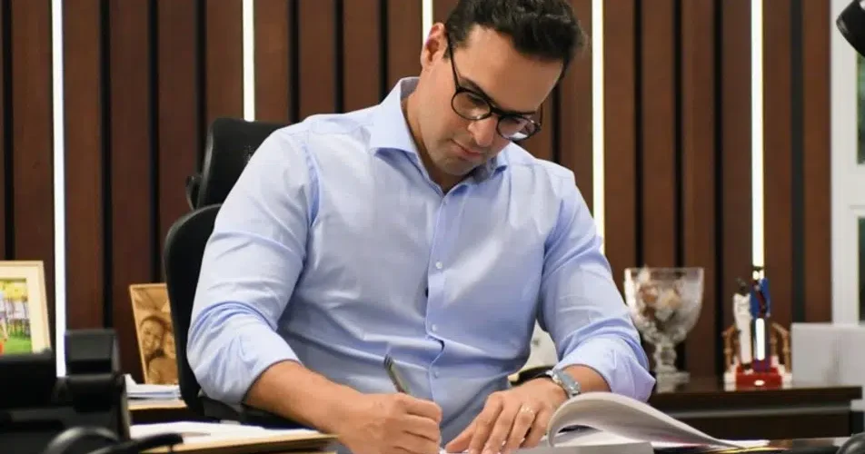 Governador Lucas Ribeiro encaminha projeto de isenção do IPVA para motoristas de app