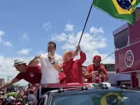 Lucas Ribeiro participa de ato de campanha com Lula no RN e faz defesa do governo do PT